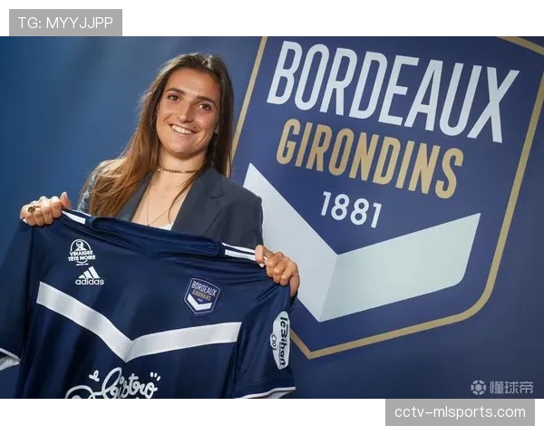 波尔多传奇前锋在俱乐部博物馆举办个人纪念展，回顾辉煌生涯